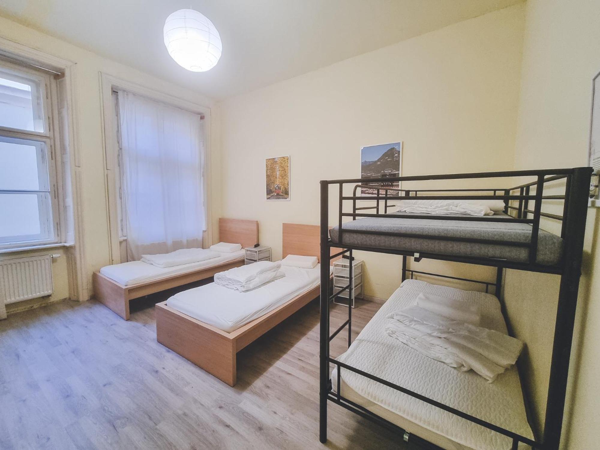 Hostel Korea Town Praga Zewnętrze zdjęcie